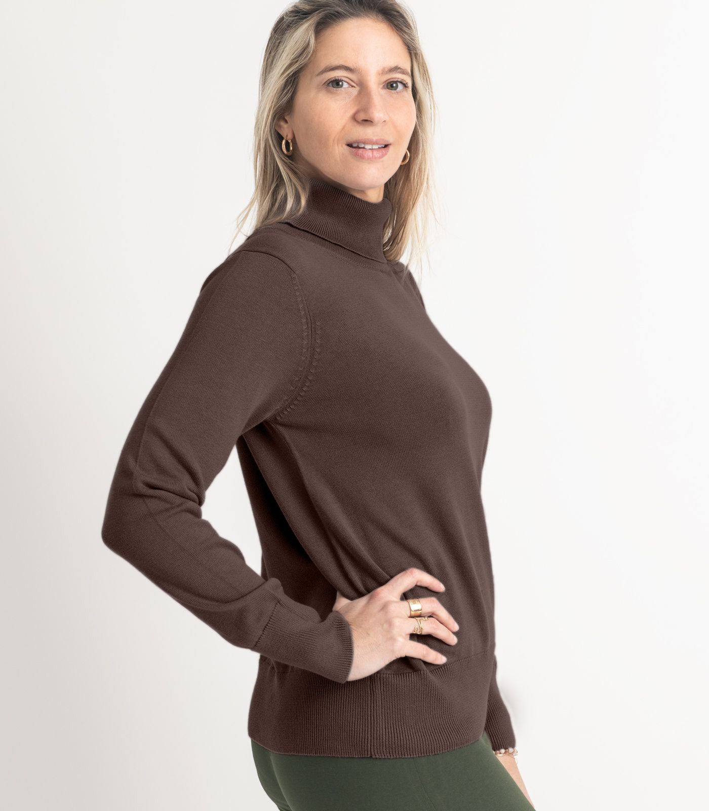 Bhumi Organic Cotton - Fine Knit Turtleneck Jumper - Chocolate