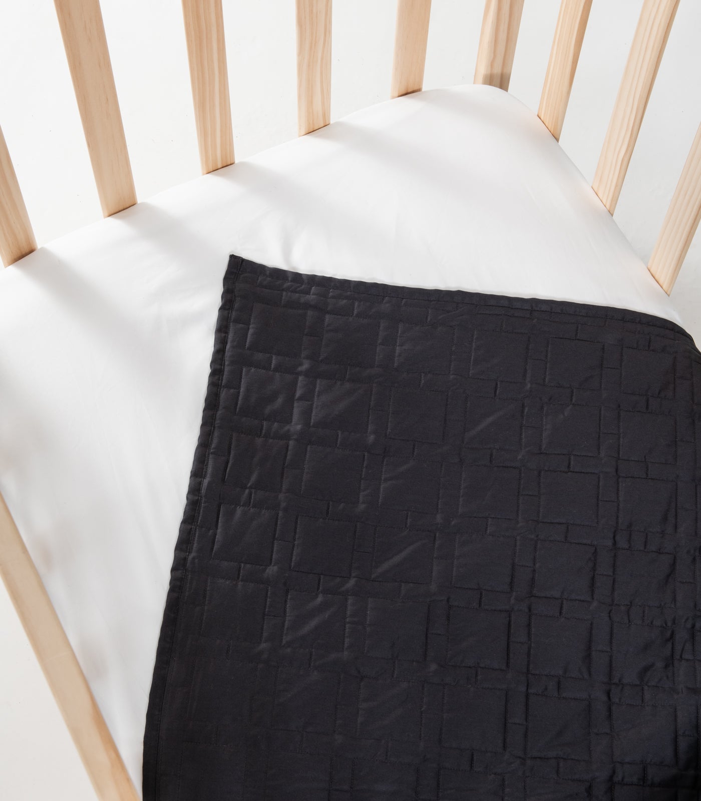Bhumi Organic Cotton - Baby Quilted Blanket - Lattice Design - Charcoal