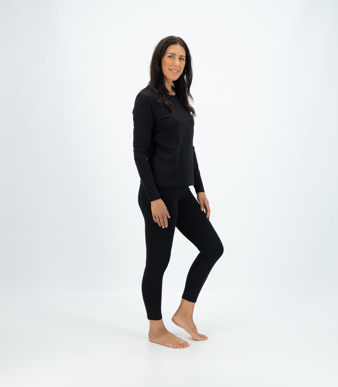 Bhumi Organic Cotton - Basic Long Sleeve Top - Black